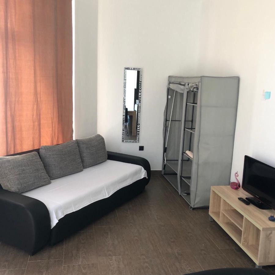 Apartmani Bm Biograd Na Moru Buitenkant foto