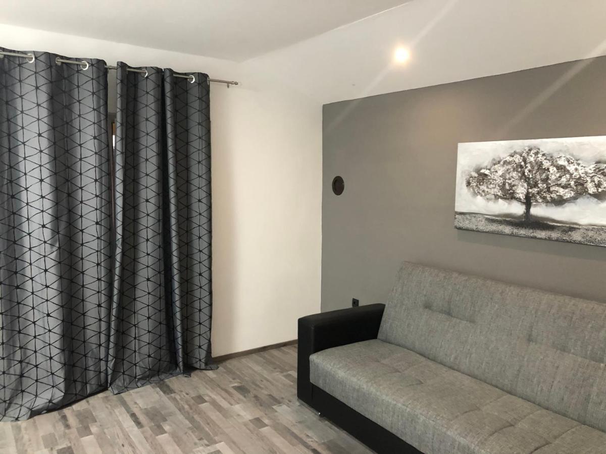 Apartmani Bm Biograd Na Moru Buitenkant foto