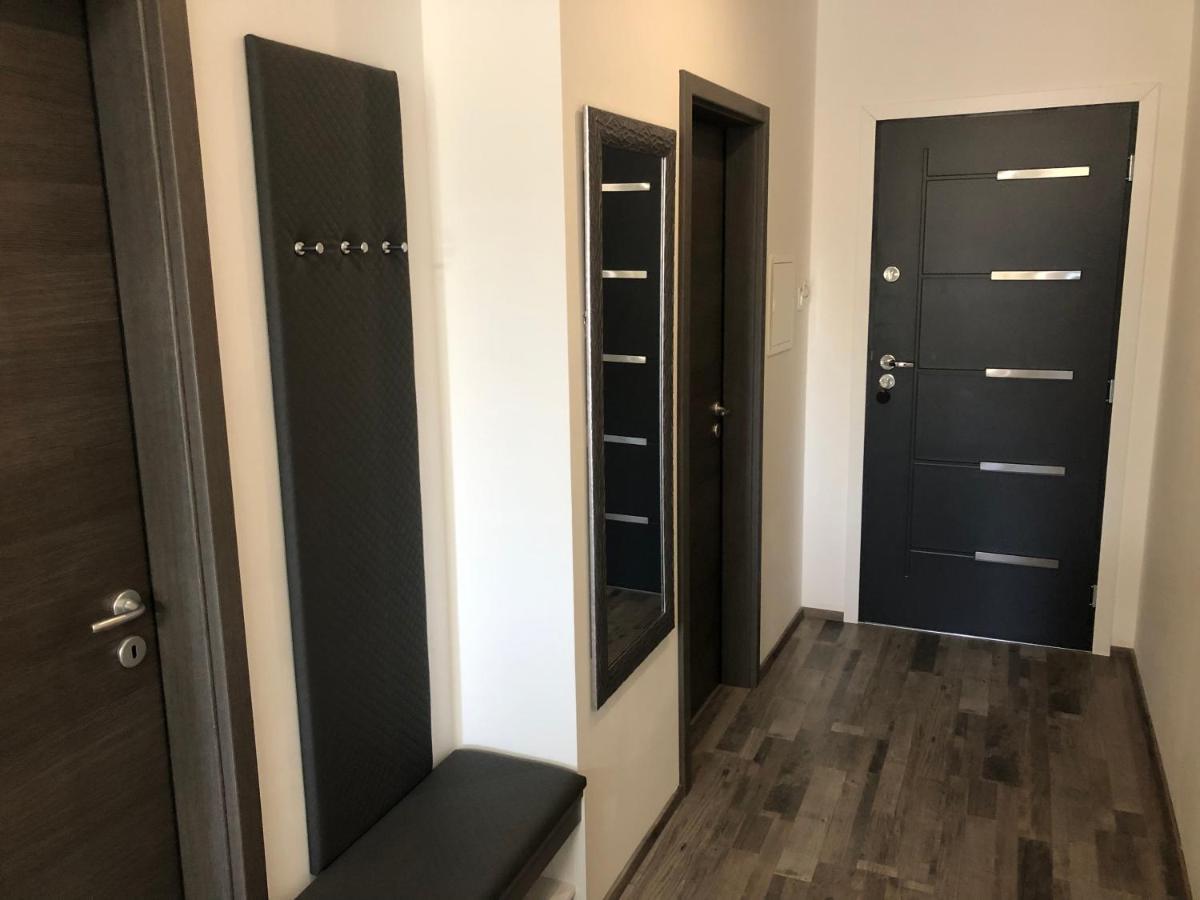 Apartmani Bm Biograd Na Moru Buitenkant foto